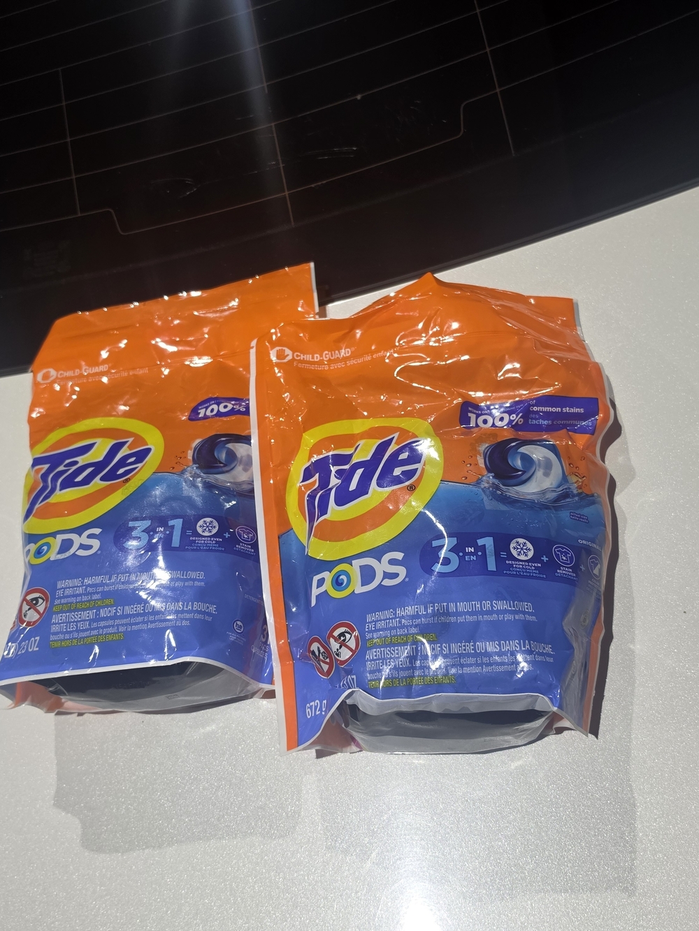Tide PODS 3-in-1 Laundry Detergent Pacs - Orange & Blue